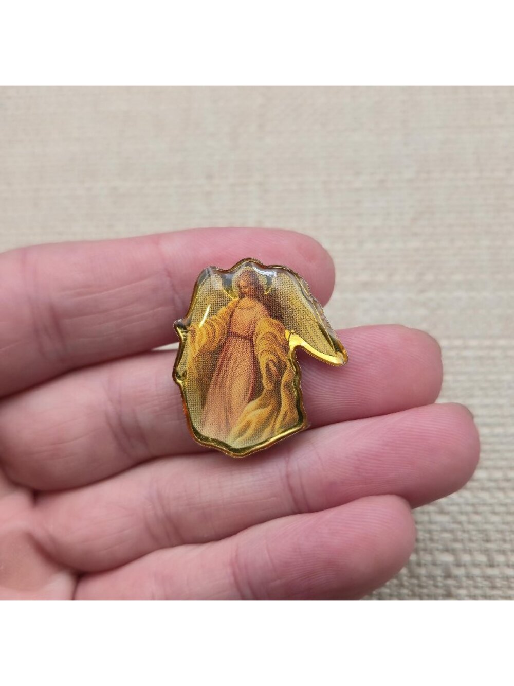 Vintage Guardian Angel Religious Lapel Pin Gold Tone Catholic Gift A8852